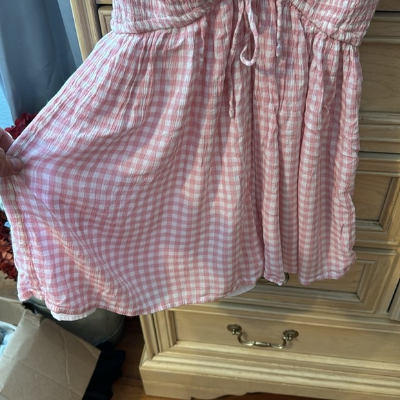 Hollister Checkered Romper - Picture 7 of 9